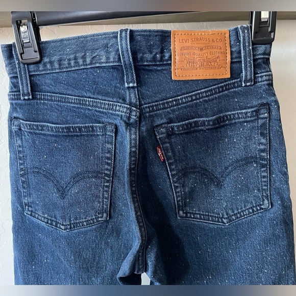 Levi’s| Women’s Wedgie High Rise Jeans, Dark Wash with Spotted Details—Size 24• - Picture 3 of 16